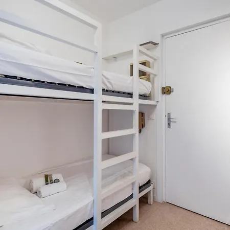 Les Pieds Dans L'eau - Welkeys