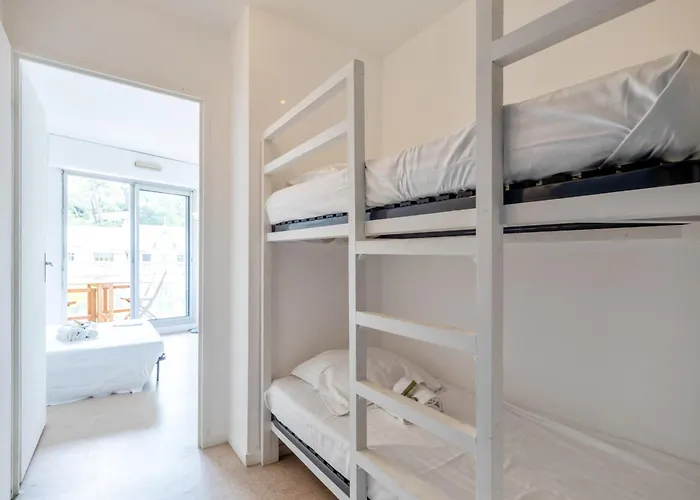 Les Pieds Dans L'eau - Welkeys *